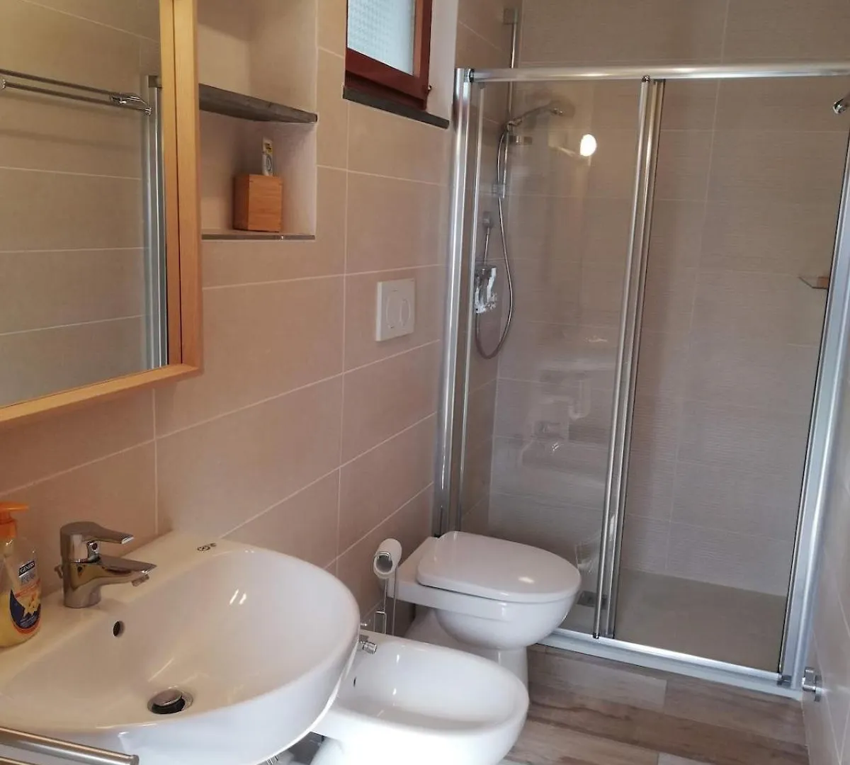 White House With Sea View Apartment Moneglia